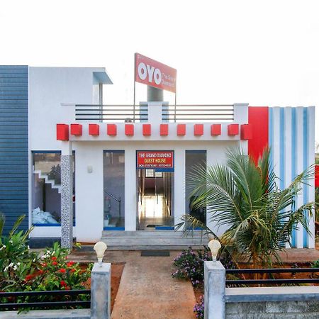 Oyo 24967 The Grand Diamond Hotel Канякумари Екстериор снимка