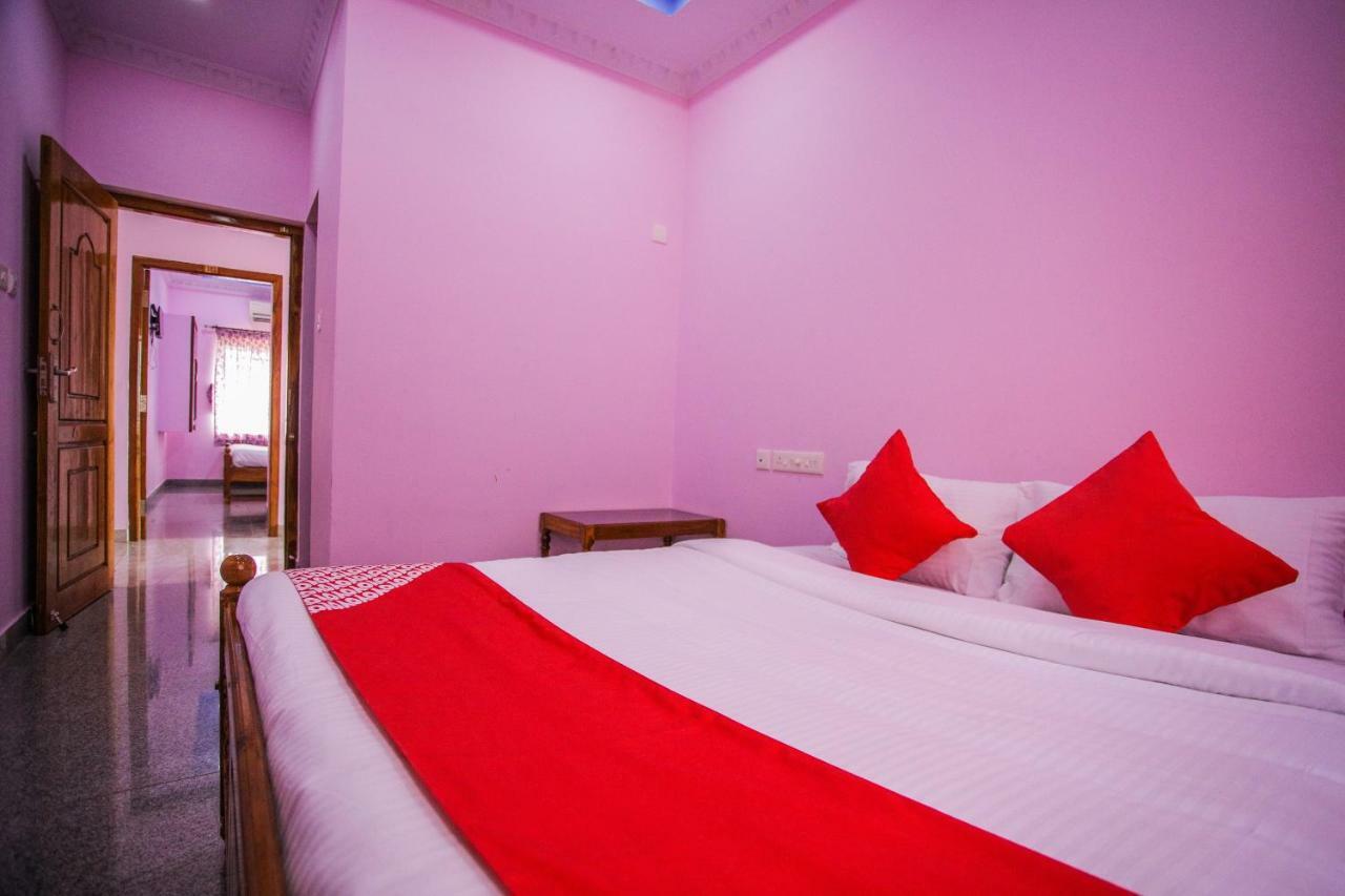 Oyo 24967 The Grand Diamond Hotel Канякумари Екстериор снимка